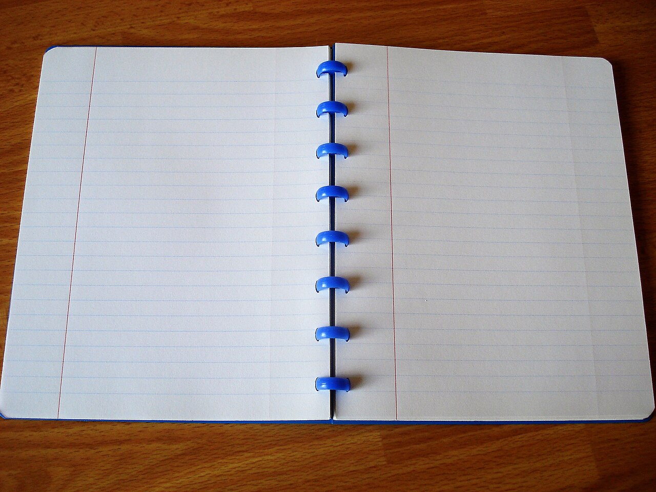 CUADERNO COSIDO 1/2 CARTA  LINEAS ARIMAY (48UNI)